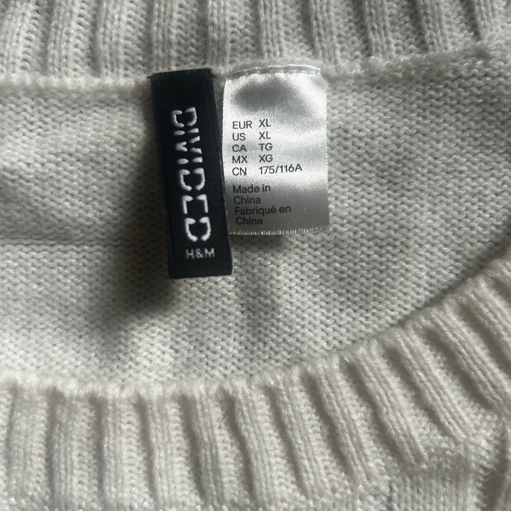 Divided White Ribbed Sweater - Picture 2 of 3